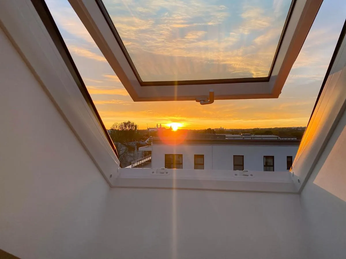 Modern & Stylisch - Penthouse-Feeling Nahe Flughafen Muenchen Apartment Freising