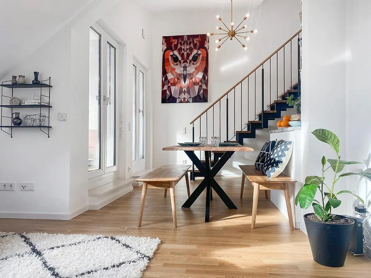 Modern & Stylisch - Penthouse-Feeling Nahe Flughafen Muenchen Apartment Freising Germany